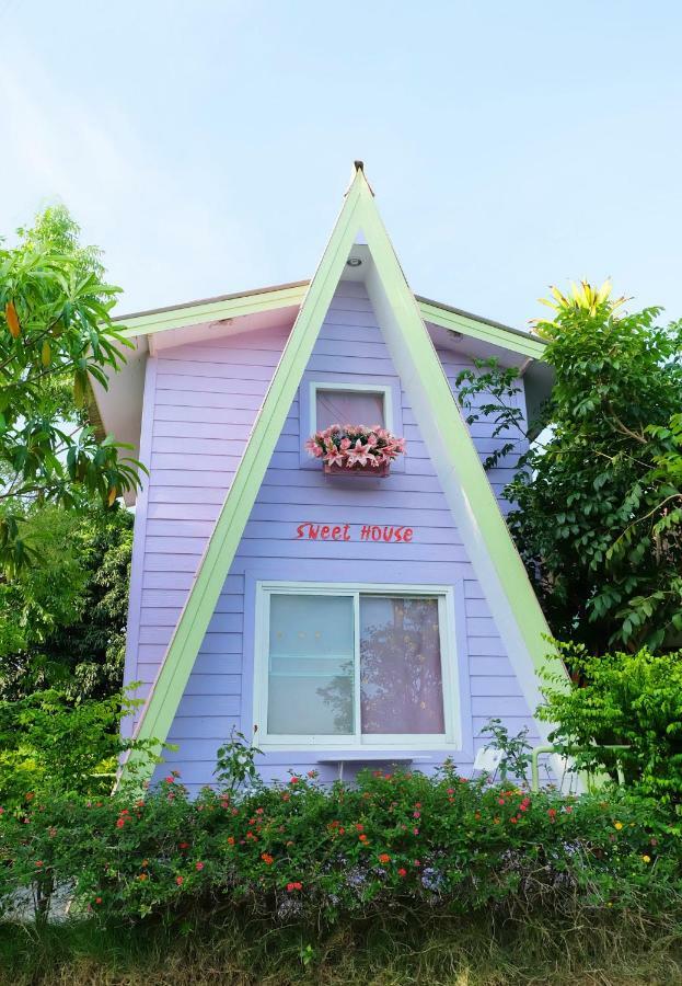A Houses Homestay Nakhon Ratchasima Exterior photo